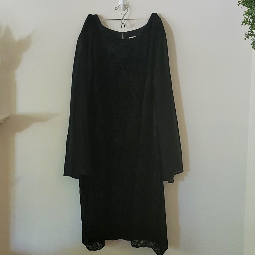 Ava and Viv black lace dress 4x